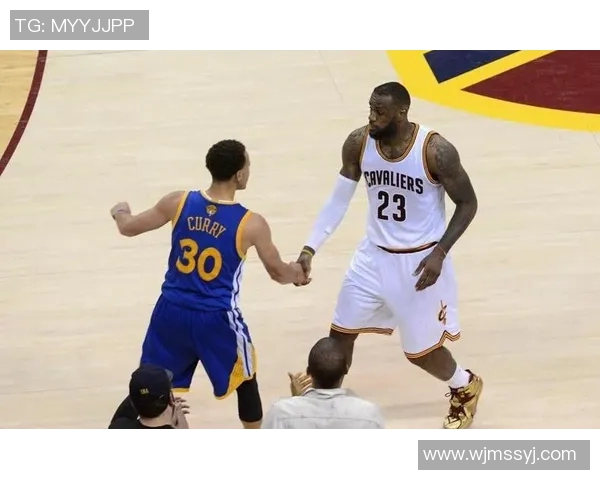 2015年NBA总决赛第五场勇士与骑士的巅峰对决回顾与精彩瞬间分析